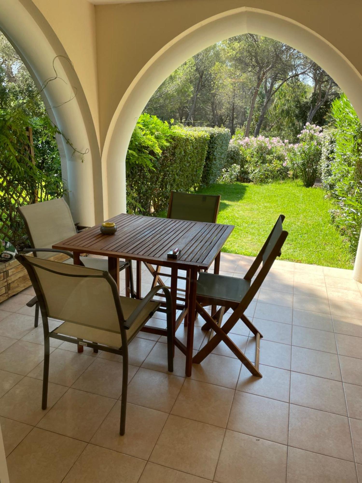 2 Pieces Saint Raphael Renove, Classe 4 Etoiles, 100 M Plages, Piscine, Tennis, Parc, Terrasse, Jardin Privatif Eksteriør bilde