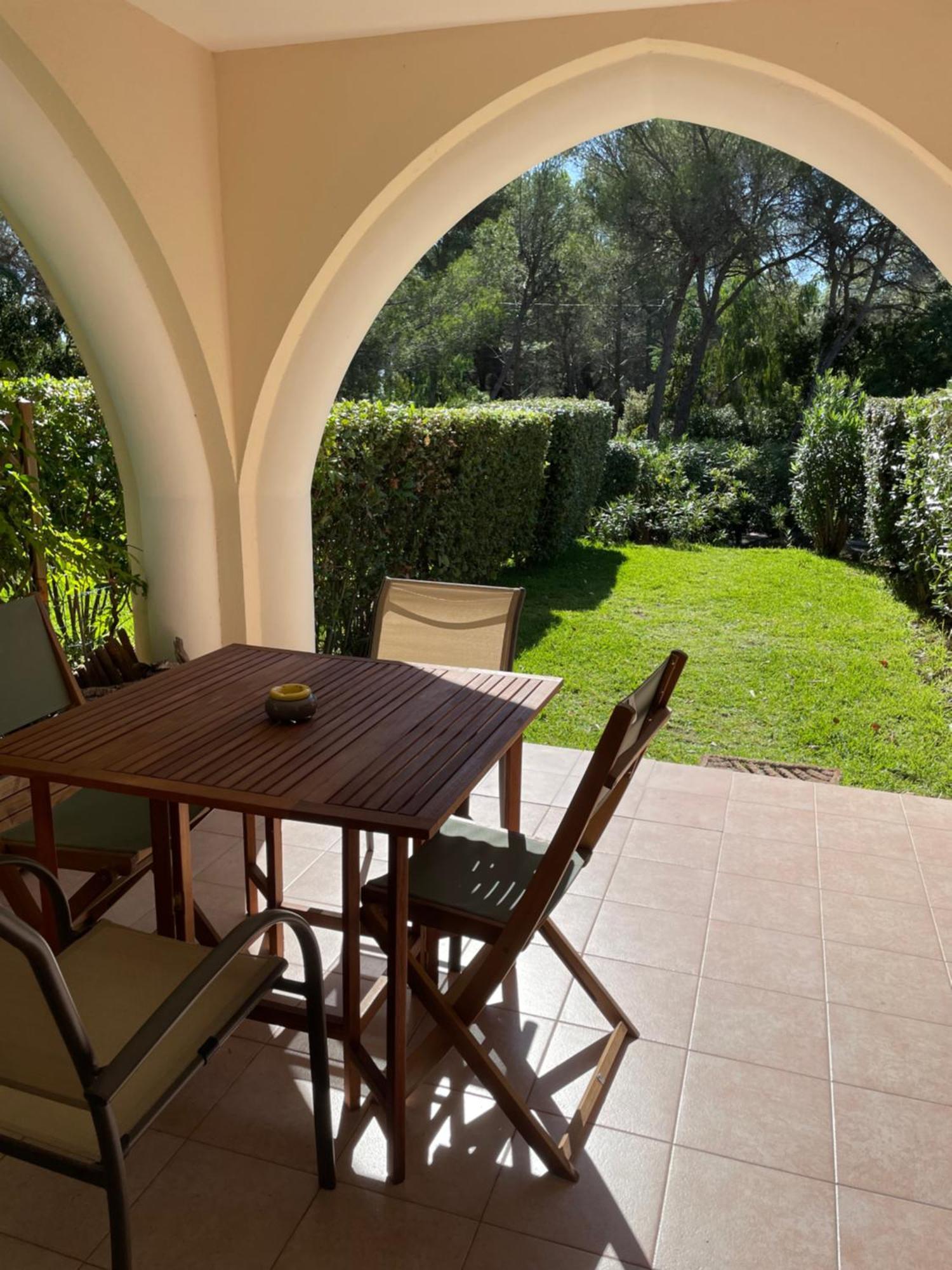 2 Pieces Saint Raphael Renove, Classe 4 Etoiles, 100 M Plages, Piscine, Tennis, Parc, Terrasse, Jardin Privatif Eksteriør bilde
