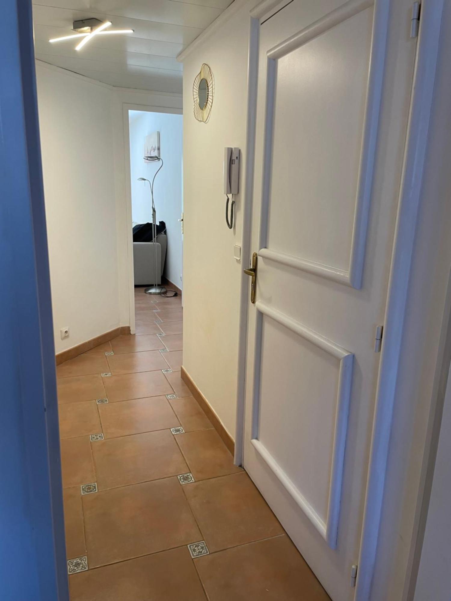 2 Pieces Saint Raphael Renove, Classe 4 Etoiles, 100 M Plages, Piscine, Tennis, Parc, Terrasse, Jardin Privatif Eksteriør bilde